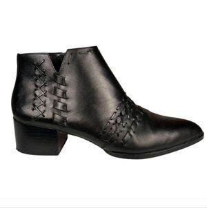 Donald Pliner Bowery Braided Black Leather Ankle Booties Size 6 Worn Once Boots